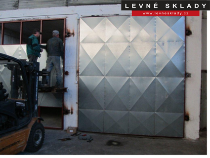 Pronájem skladu 60 m2 v Kladrubech nad Labem - Fotka 1